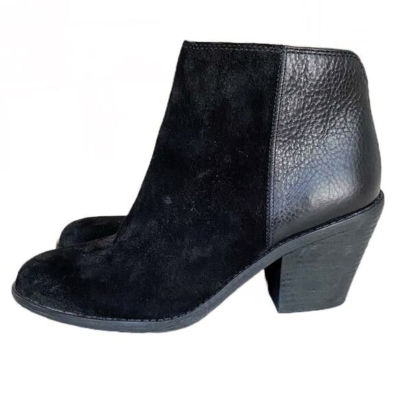 Sofft Tilton Women's Black Oiled Suede & Leather Mixed Media Ankle Boot 8.5M - Picture 1 of 10